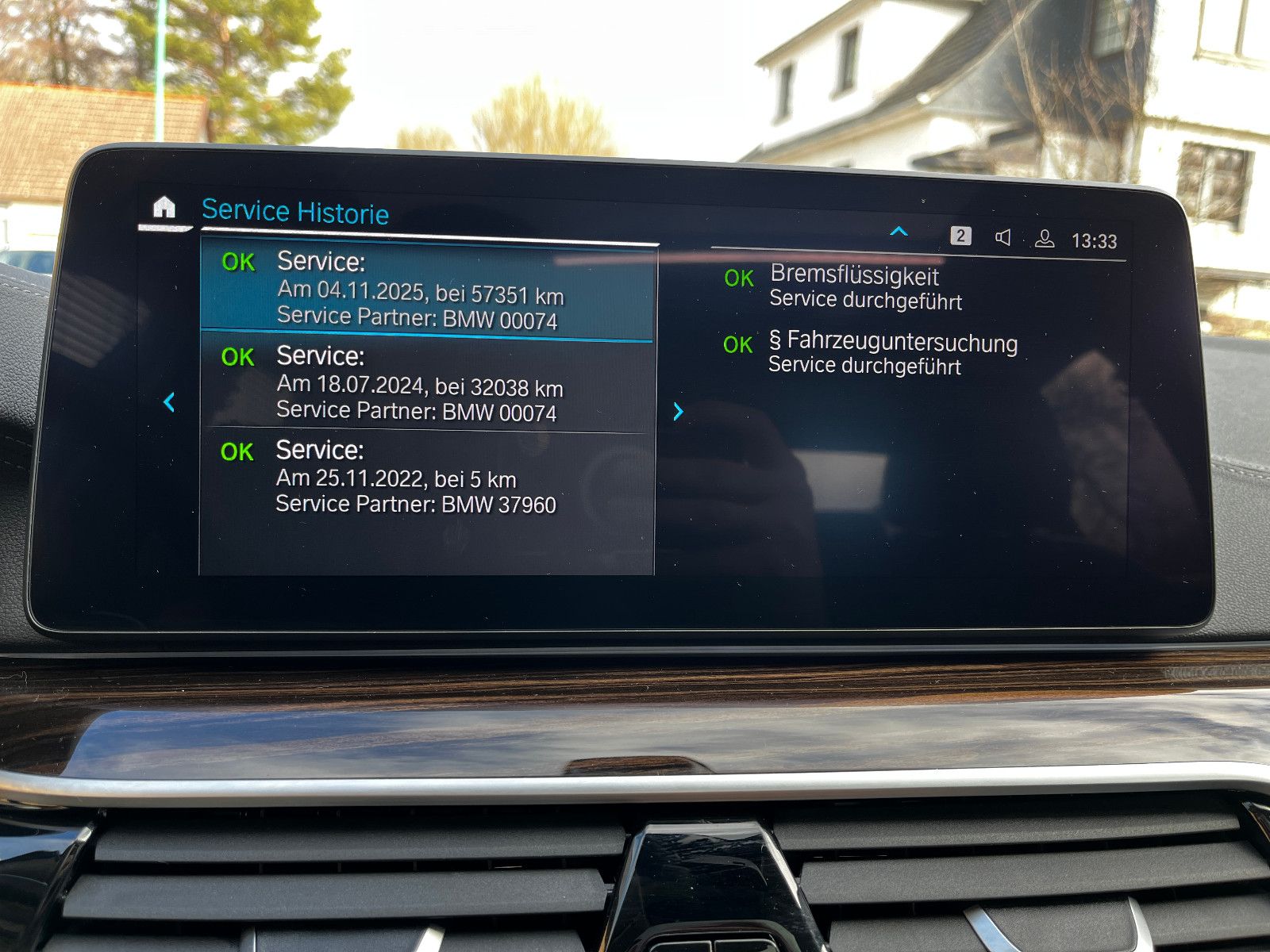 BMW 530e xDrive LuxuryLine Leder LED Navi GDach HUD