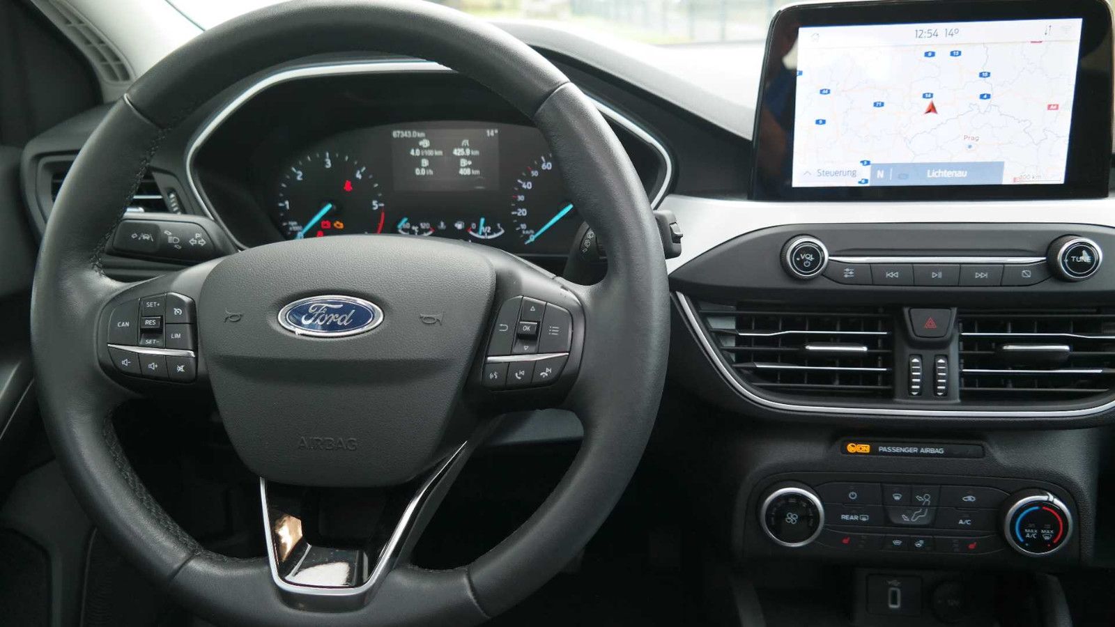 Ford Focus 1,5 EcoBlue - Samsaru's Car Outlet