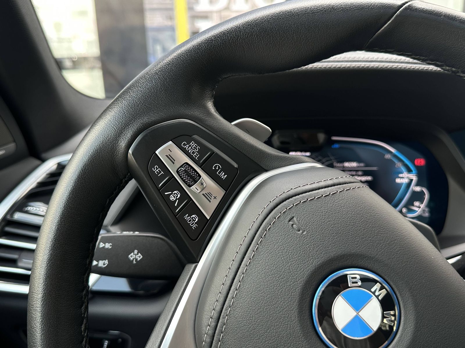 BMW X5 xDrive45e Laser DA Prof PA+ Pano HuD H/K 20"