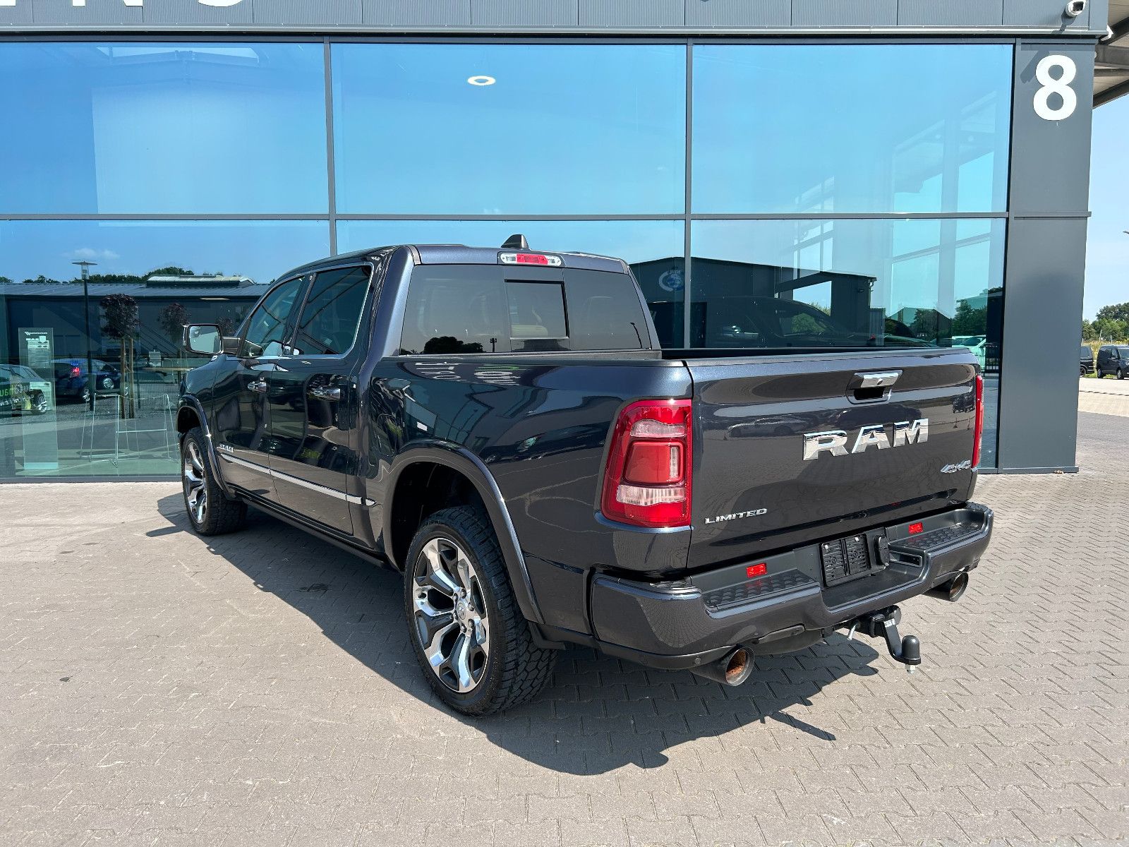Dodge RAM 1500 Limited *LUFT*LPG*ACC*360*PANO*DE*