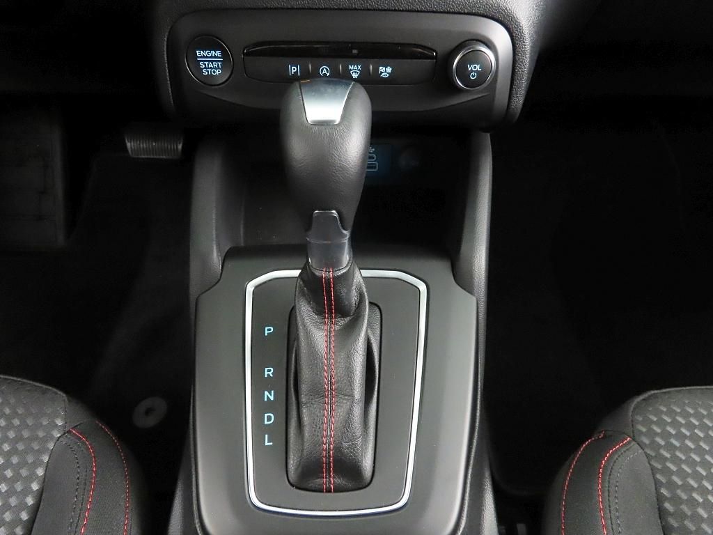 Ford Focus 1.0 M-Hybrid Aut. ST-Line iACC+Kam+LED+SHZ