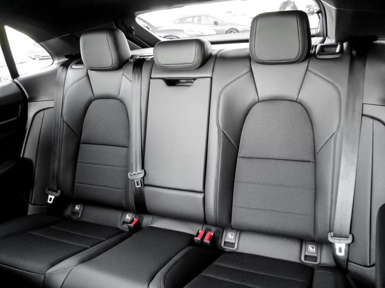 Porsche Macan 4*DISTRONIK ACC*LUFTFEDERUNG*PANORAMA*21Z