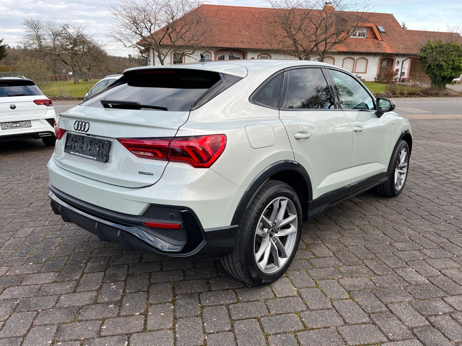 Audi Q3 Sportback 35 TDI quattro S line - Samsaru's Car Outlet