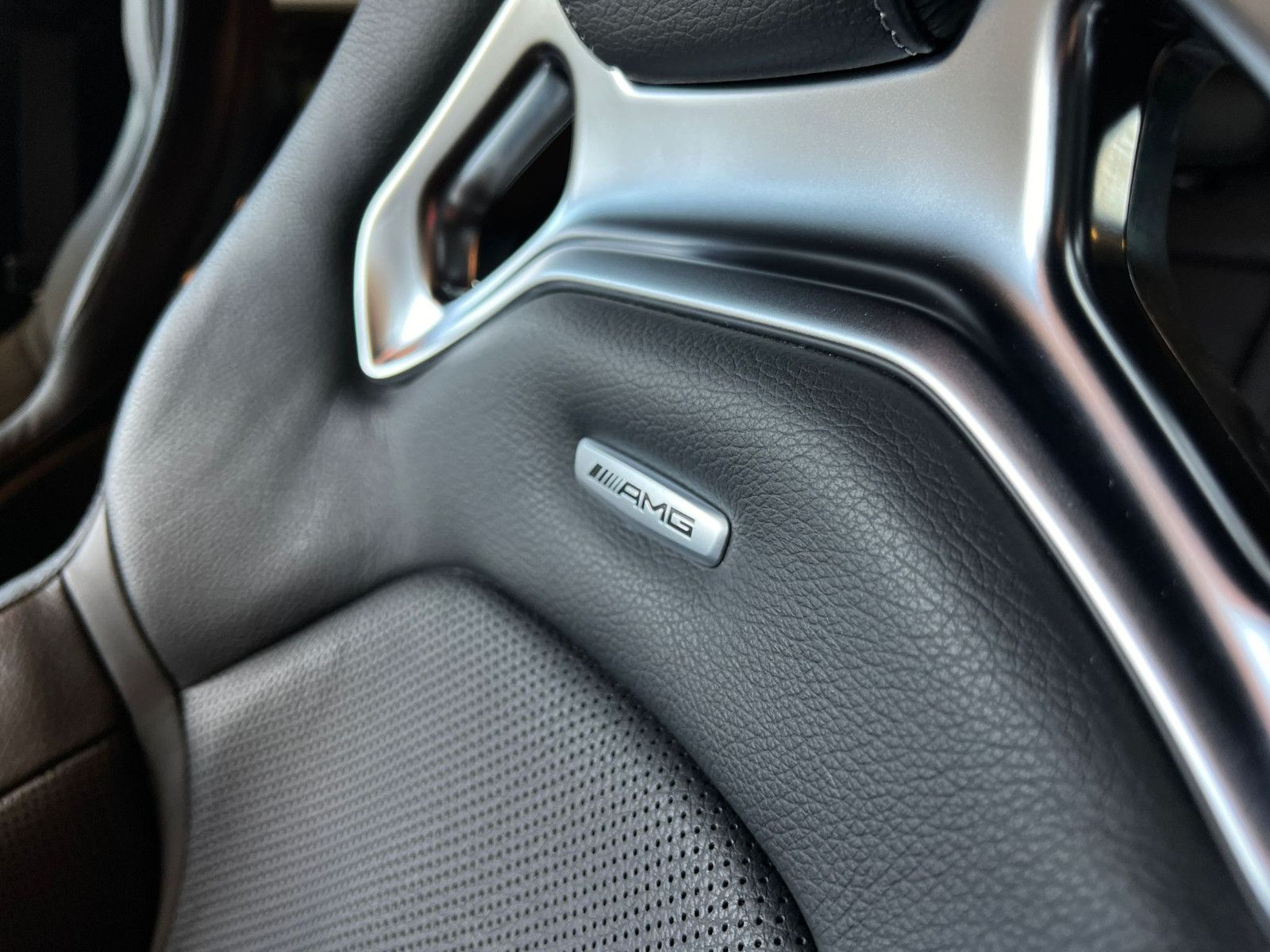 Mercedes-Benz CLA 45S AMG - Samsaru's Car Outlet