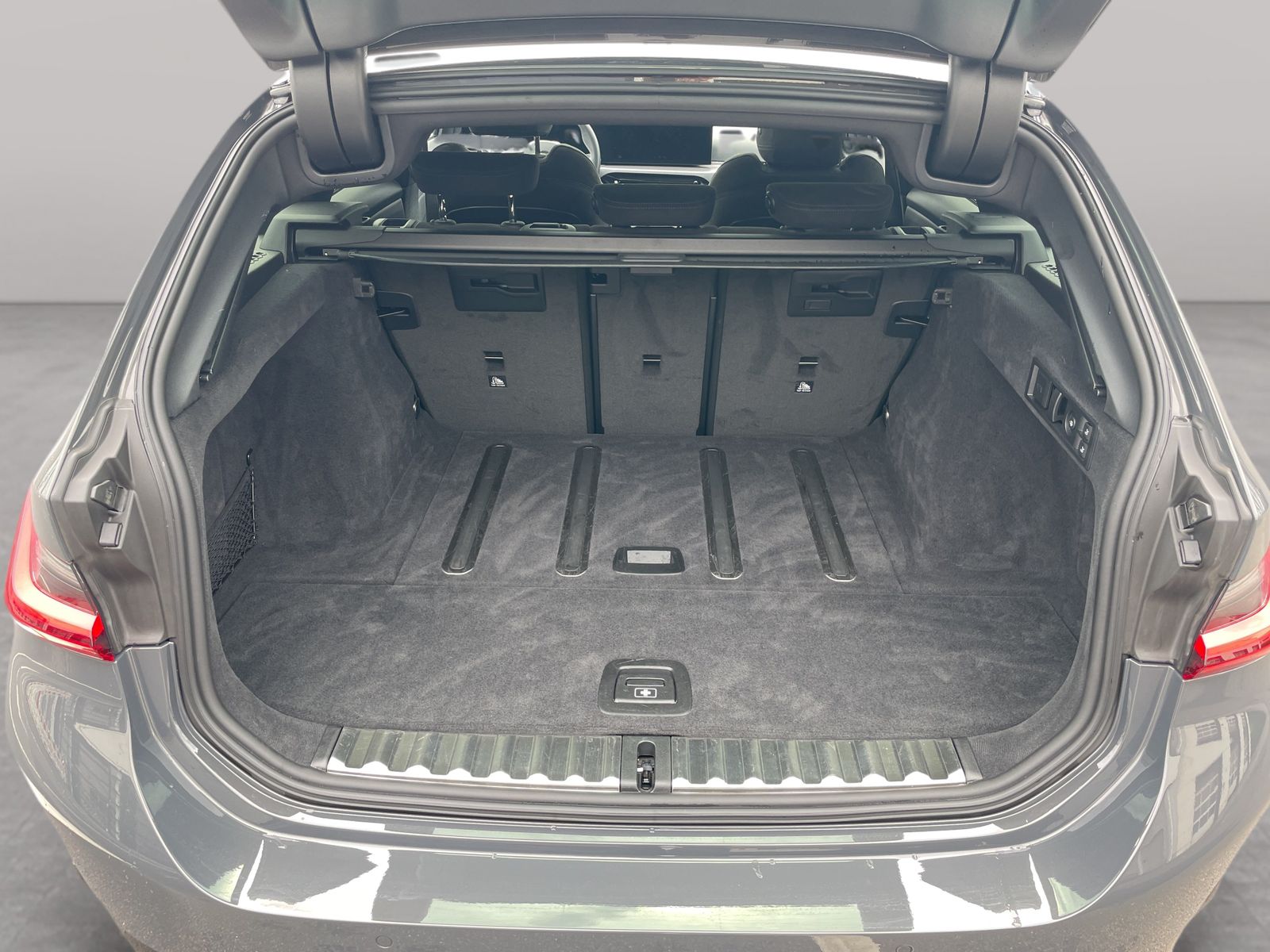 BMW 320d Touring M Sport AHK LiveCockpitProf Kamera