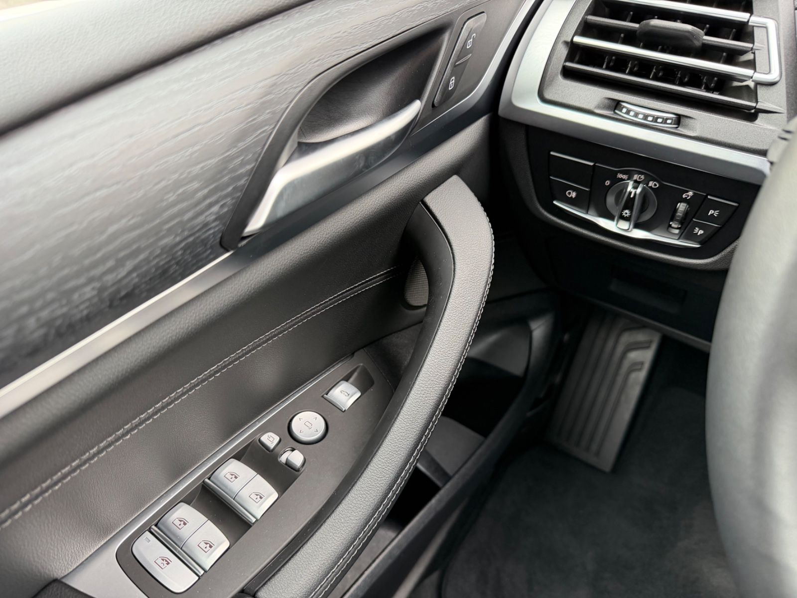 BMW X4 30d xDrive 360° Kam. AHK ACC PANO StHz Sport