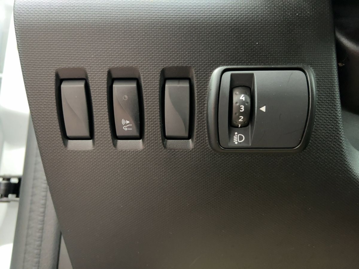Renault Twingo ZEN ELECTRIC - Samsaru's Car Outlet
