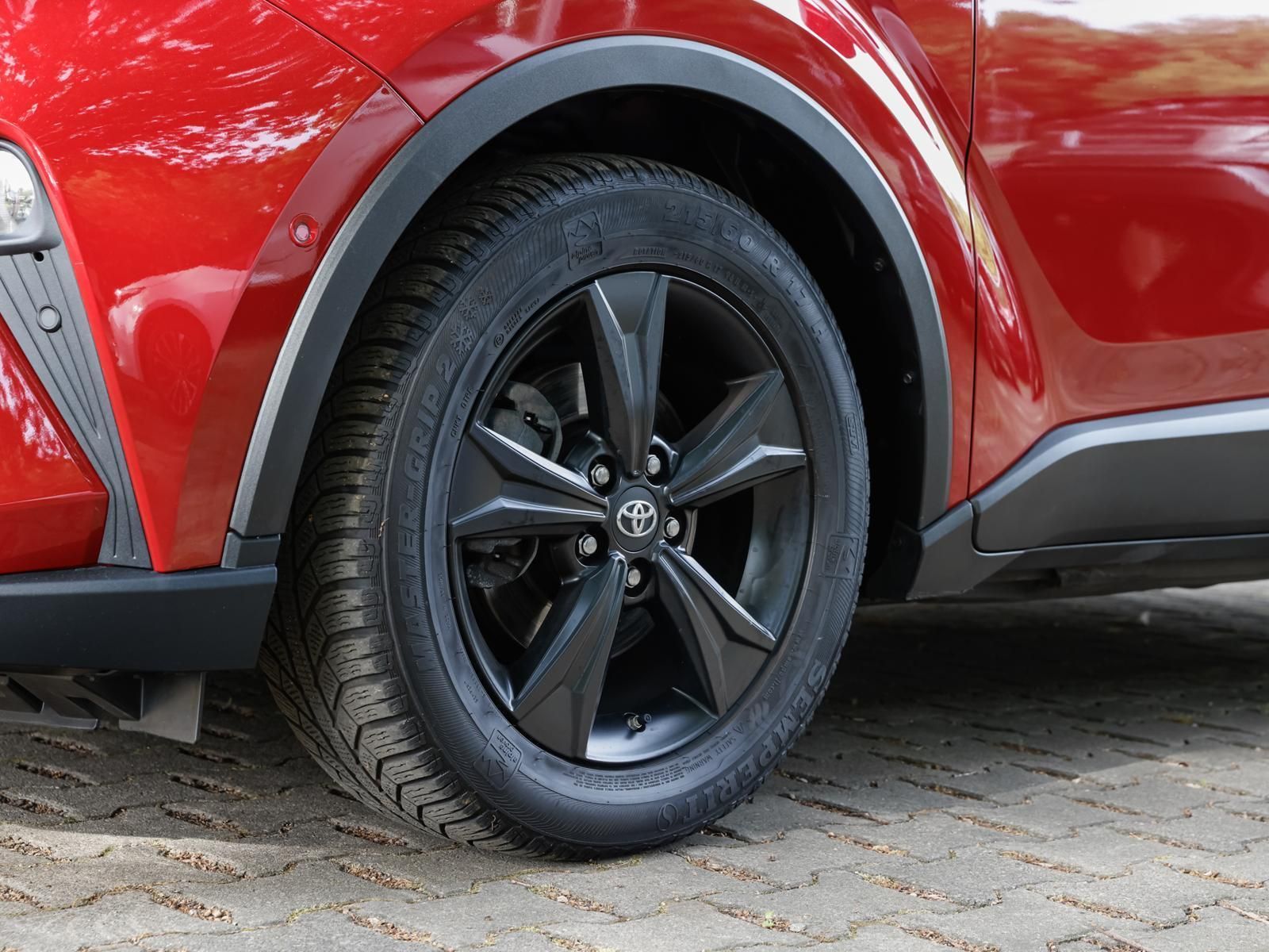 Toyota C-HR 2.0 HYBRID - Samsaru's Car Outlet