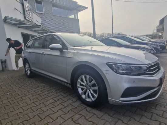 Volkswagen Passat Variant 2.0 TDI DSG - Samsaru's Car Outlet