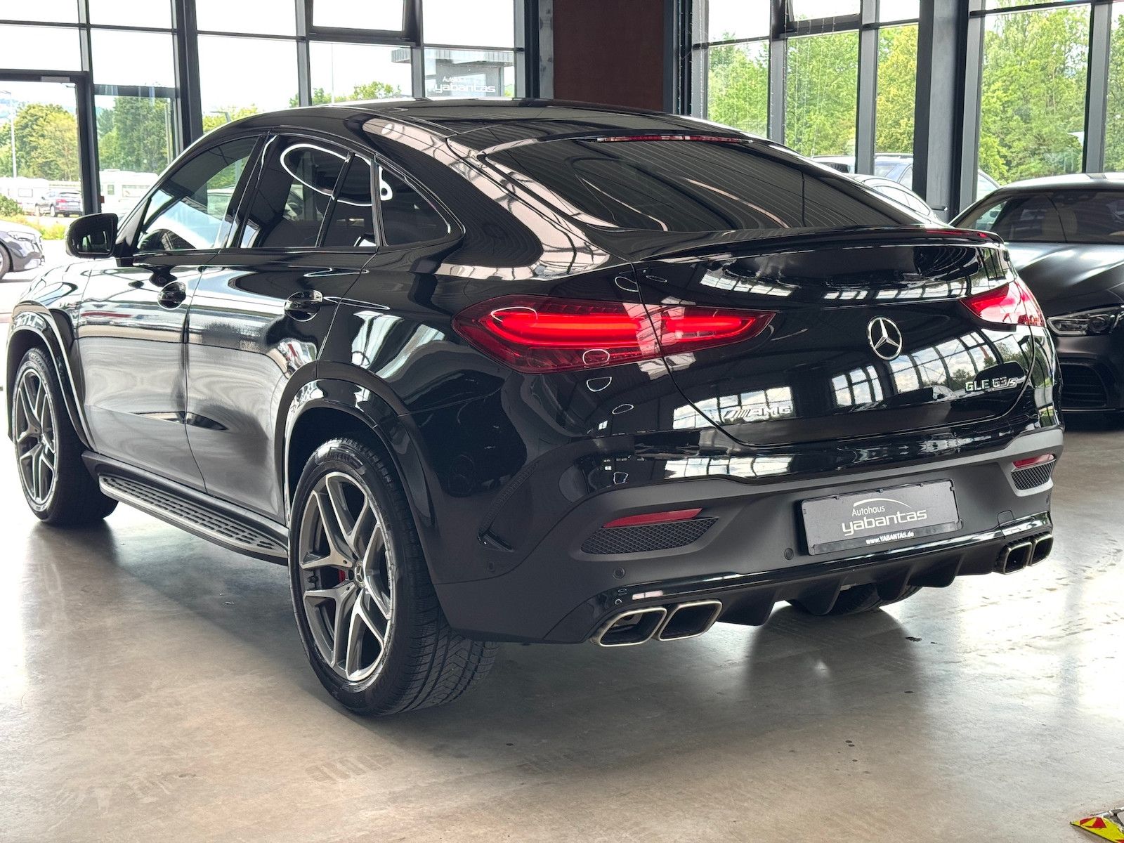 Mercedes-Benz GLE 63 S AMG 4M+ Coupe Pano AIRMATIC DISTRONIC P