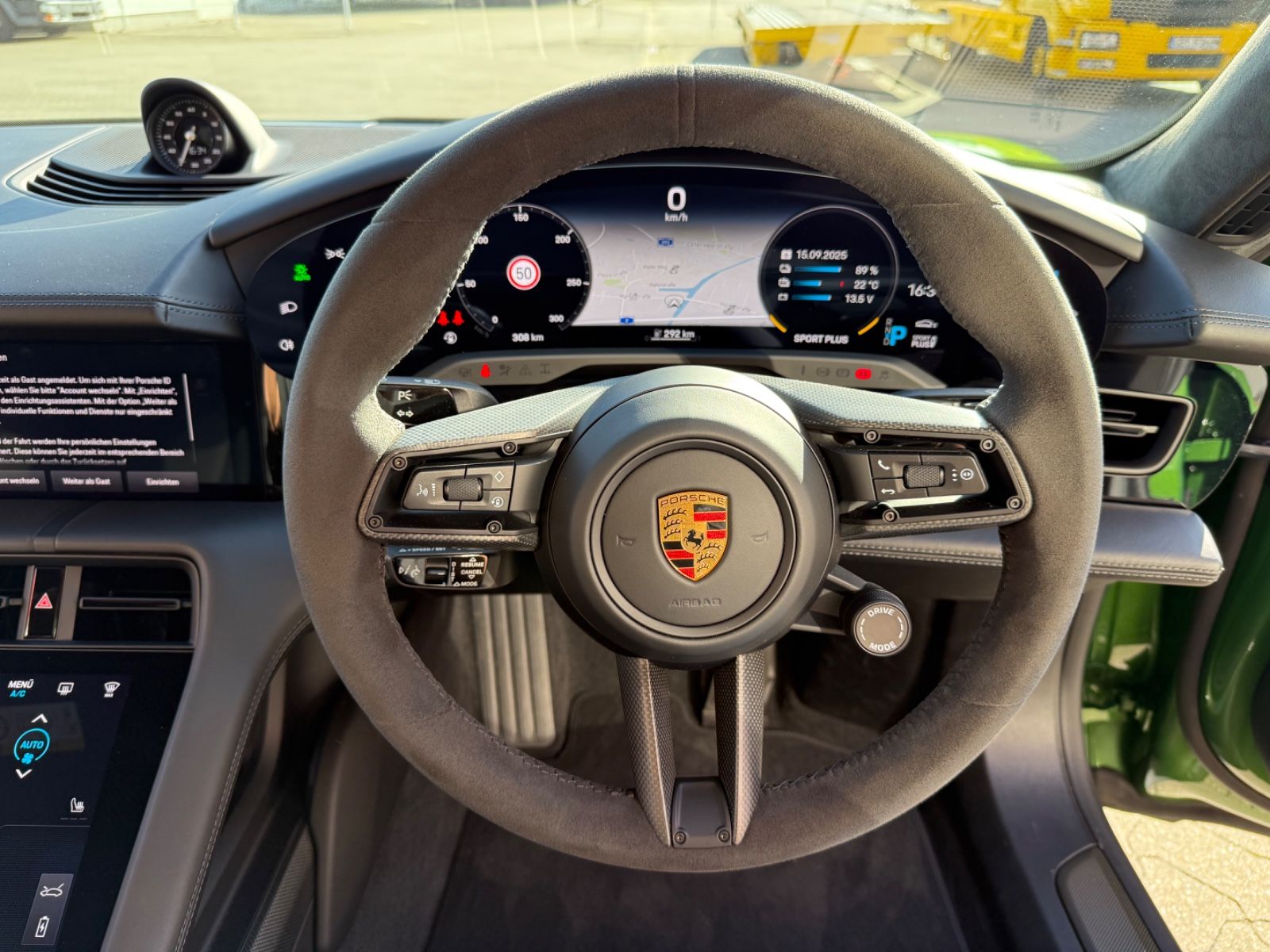 Porsche TAYCAN 4S RHD RECHTSLENKER, PANO, BOSE