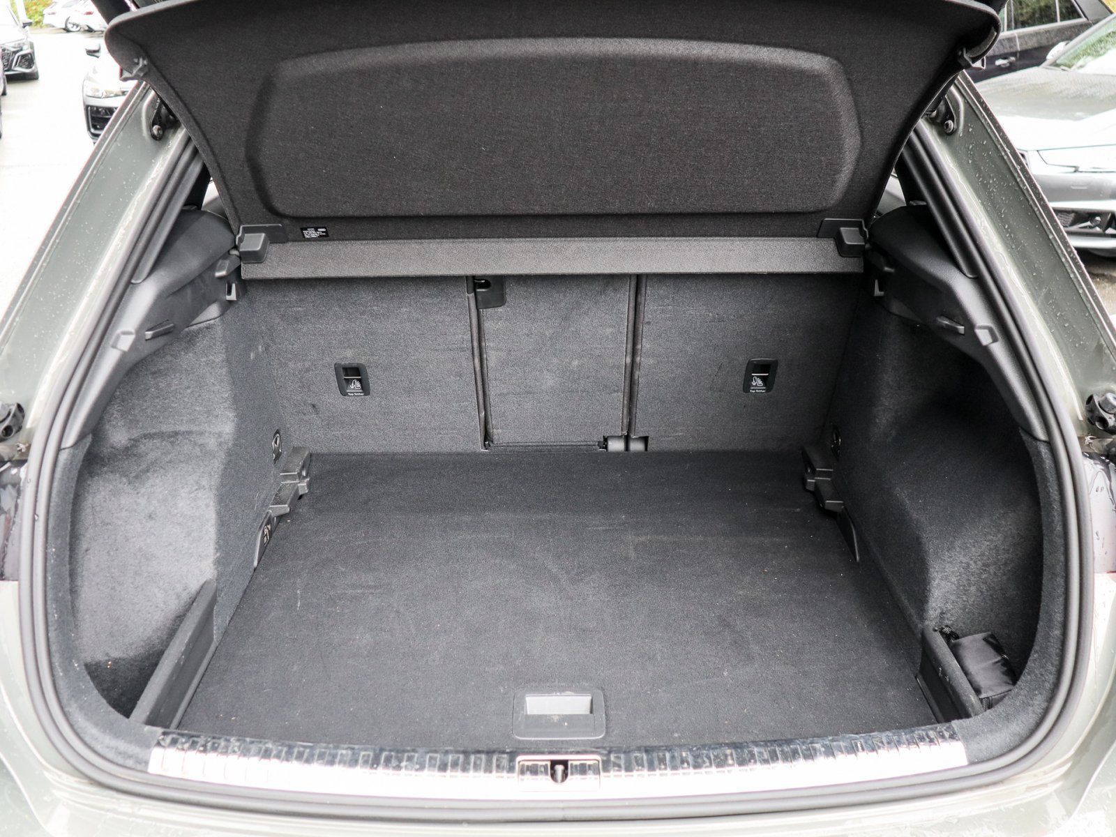 Audi Q3 40 TDI quattro S-Line - Samsaru's Car Outlet