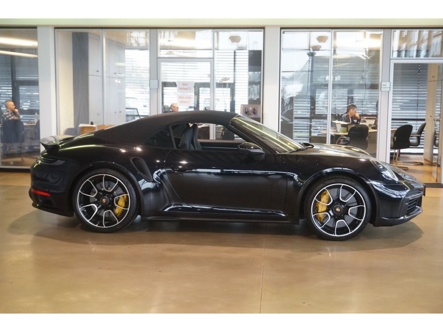 Porsche 911 Turbo S Cabrio*Burmester ACC Sport-AGA Lift