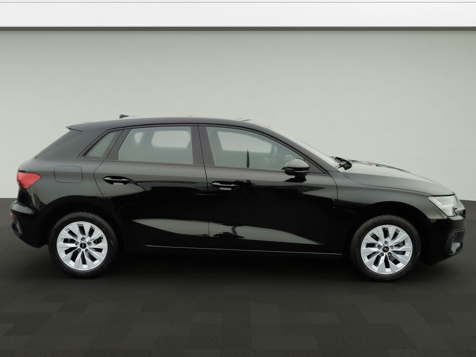 Audi A3 Sportback 40 TFSI e - Samsaru's Car Outlet