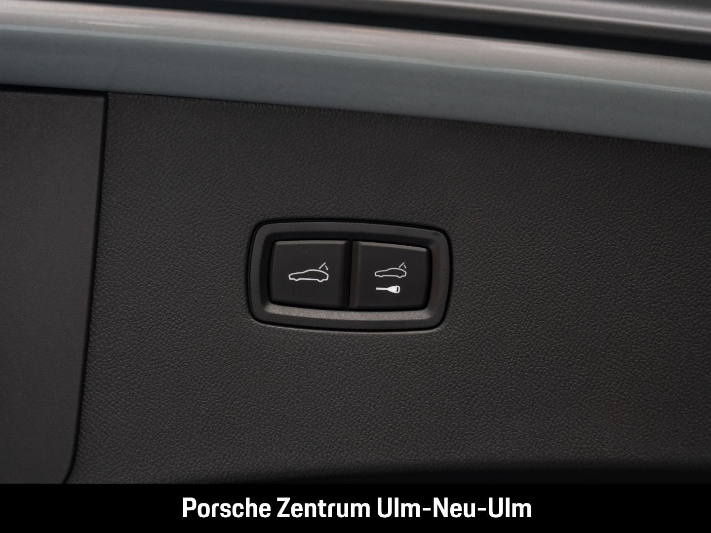 Porsche Cayenne Coupe InnoDrive Surround-View LED-Matrix