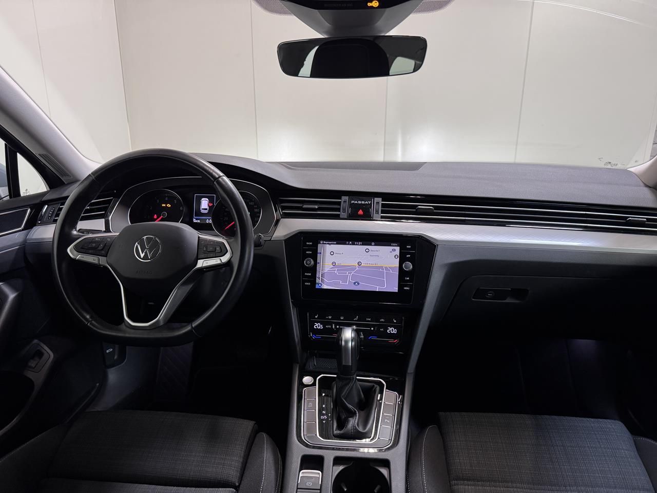 Volkswagen Passat 1.5 Benzine - Samsaru's Car Outlet