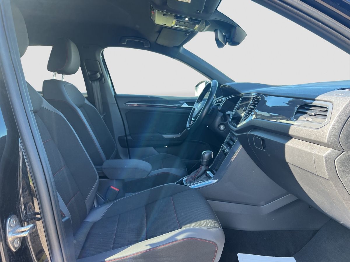 Volkswagen T-ROC Sport 1.5 TSi DSG - Samsaru's Car Outlet