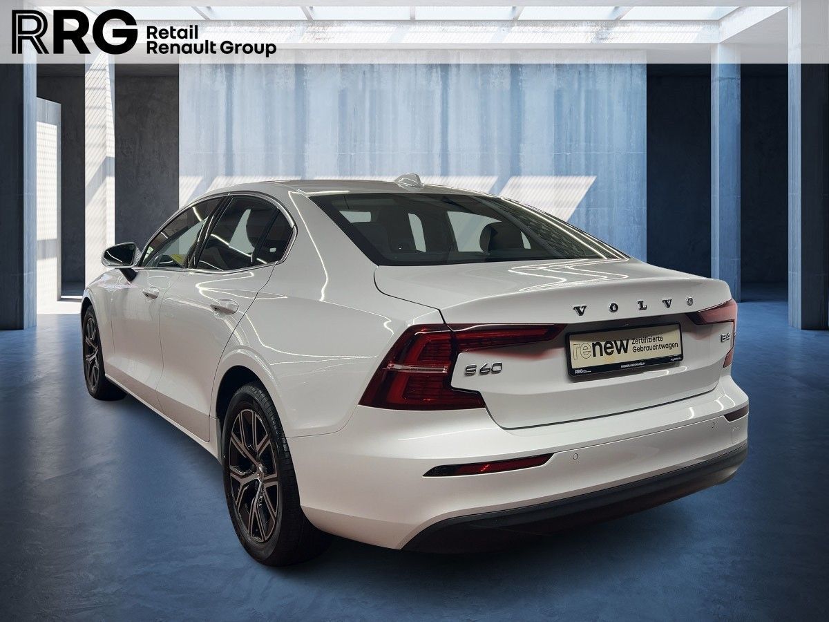 Volvo S60 PLUS DARK B4