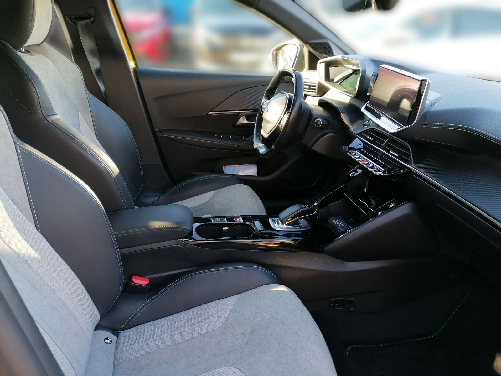 Peugeot 208 e- GT - Samsaru's Car Outlet