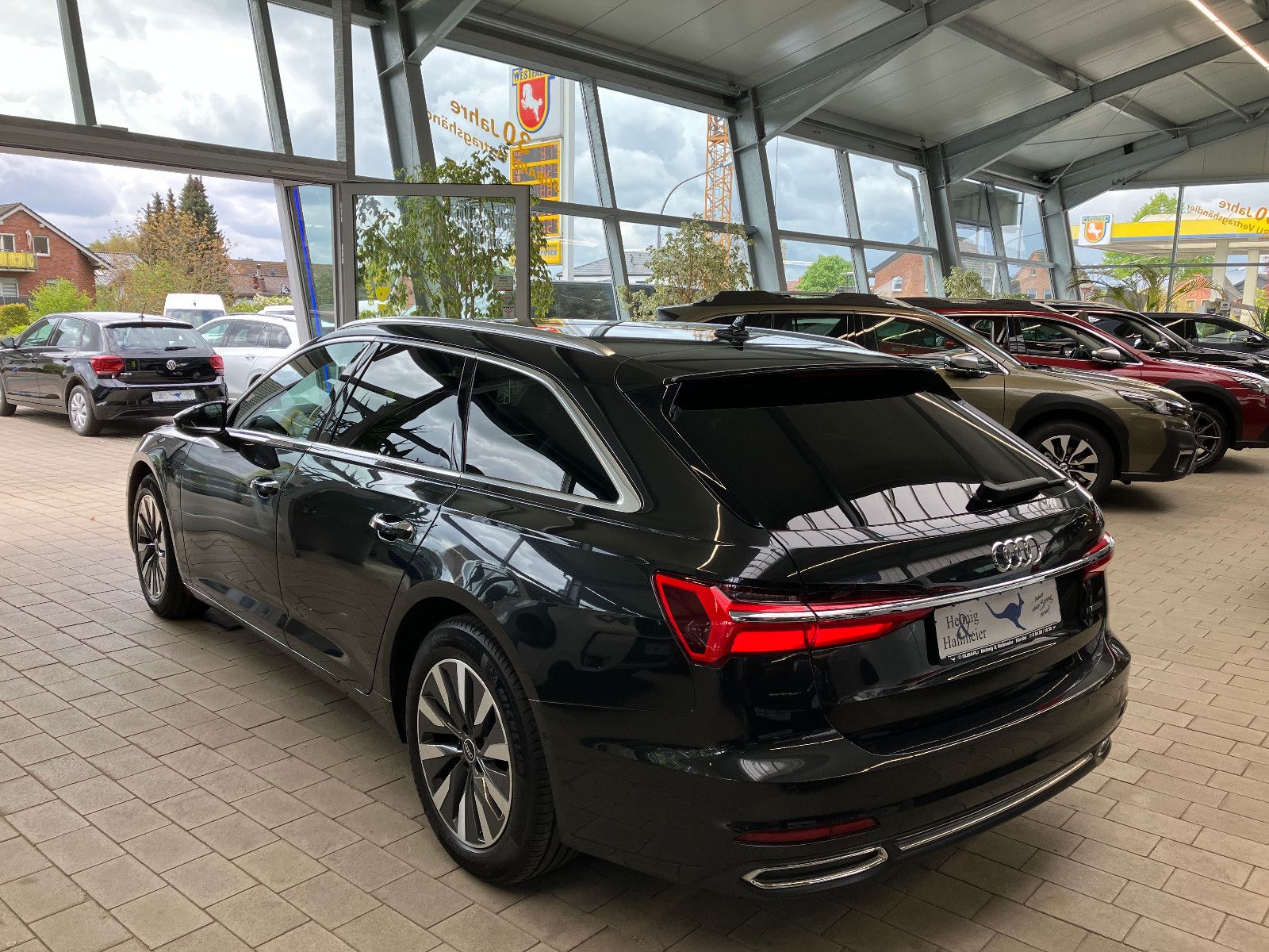 Audi A6 Avant 45 TDI quattro design - Samsaru's Car Outlet