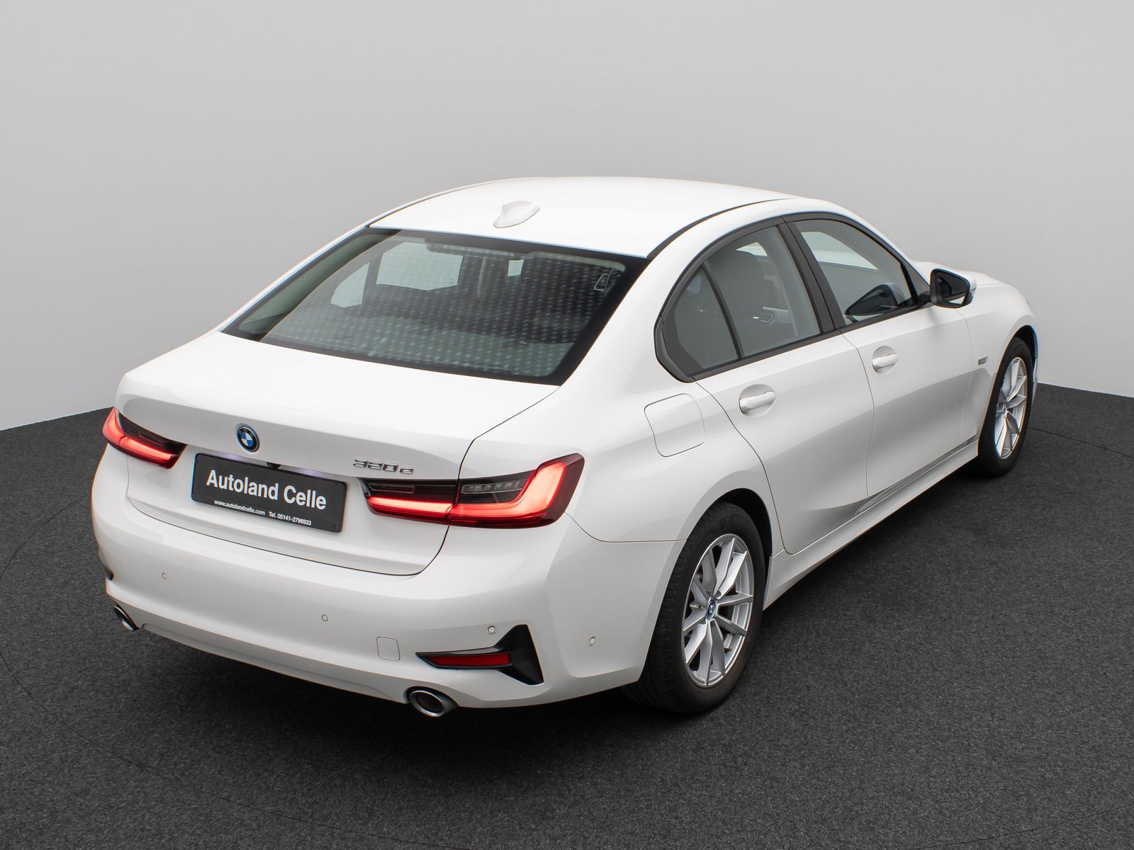 BMW 320e - Samsaru's Car Outlet