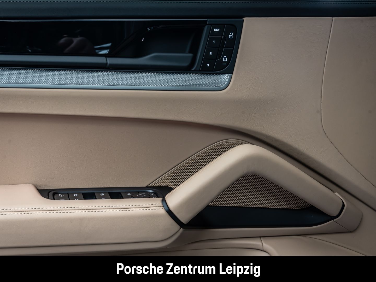 Porsche Cayenne E-Hybrid Massage HD-Matrix InnoDrive AHK