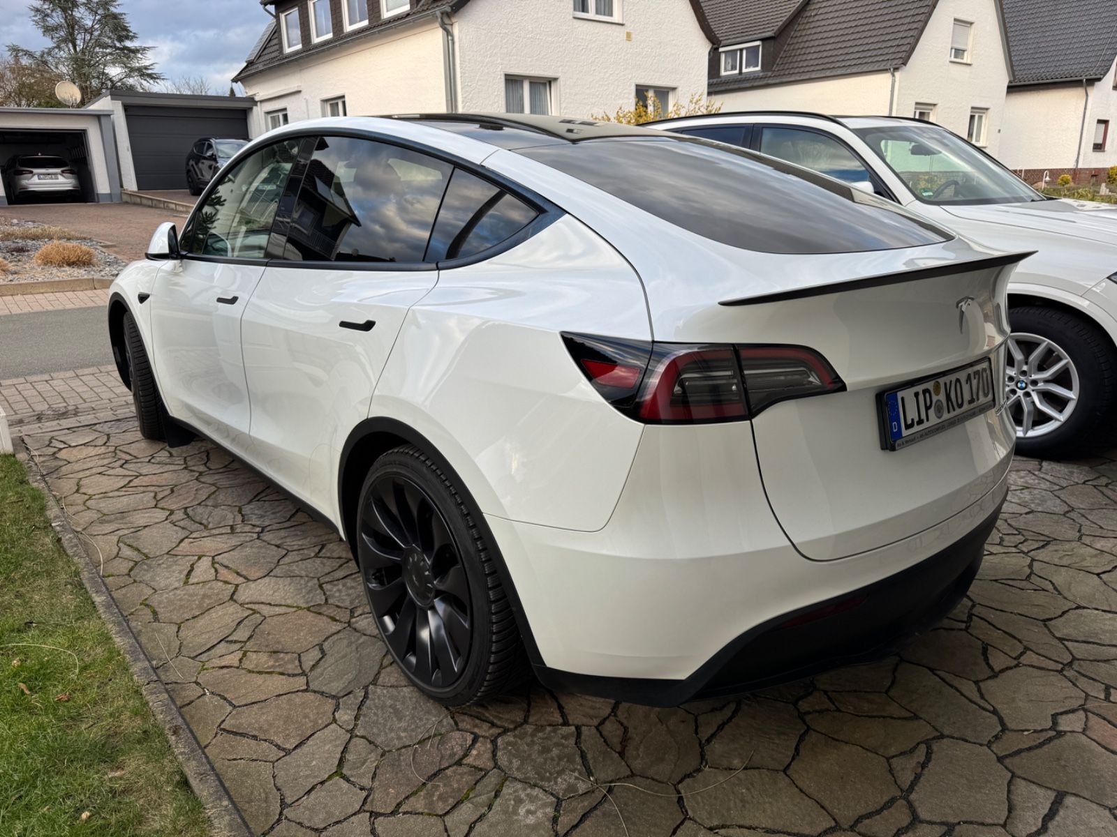 Tesla Model Y Performance Dual AWD Autopilot MwSt. 21"