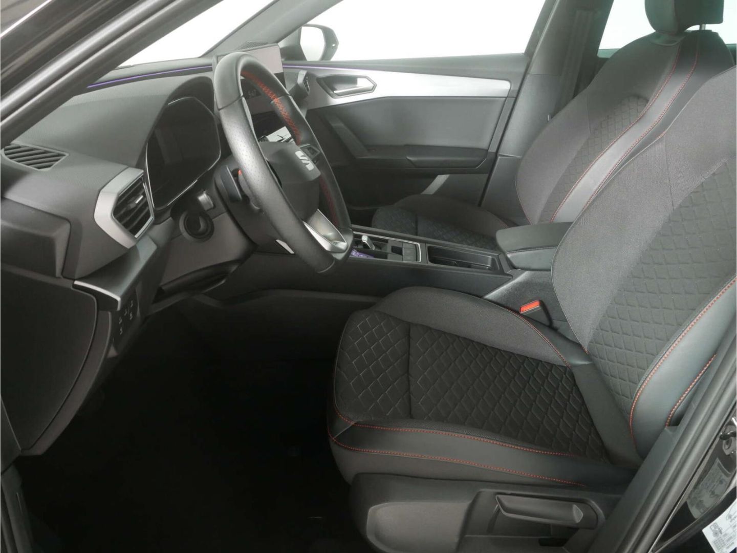 Seat Leon Sportstourer 2.0 TDI DSG FR AHK/NAV/RFK/ACC