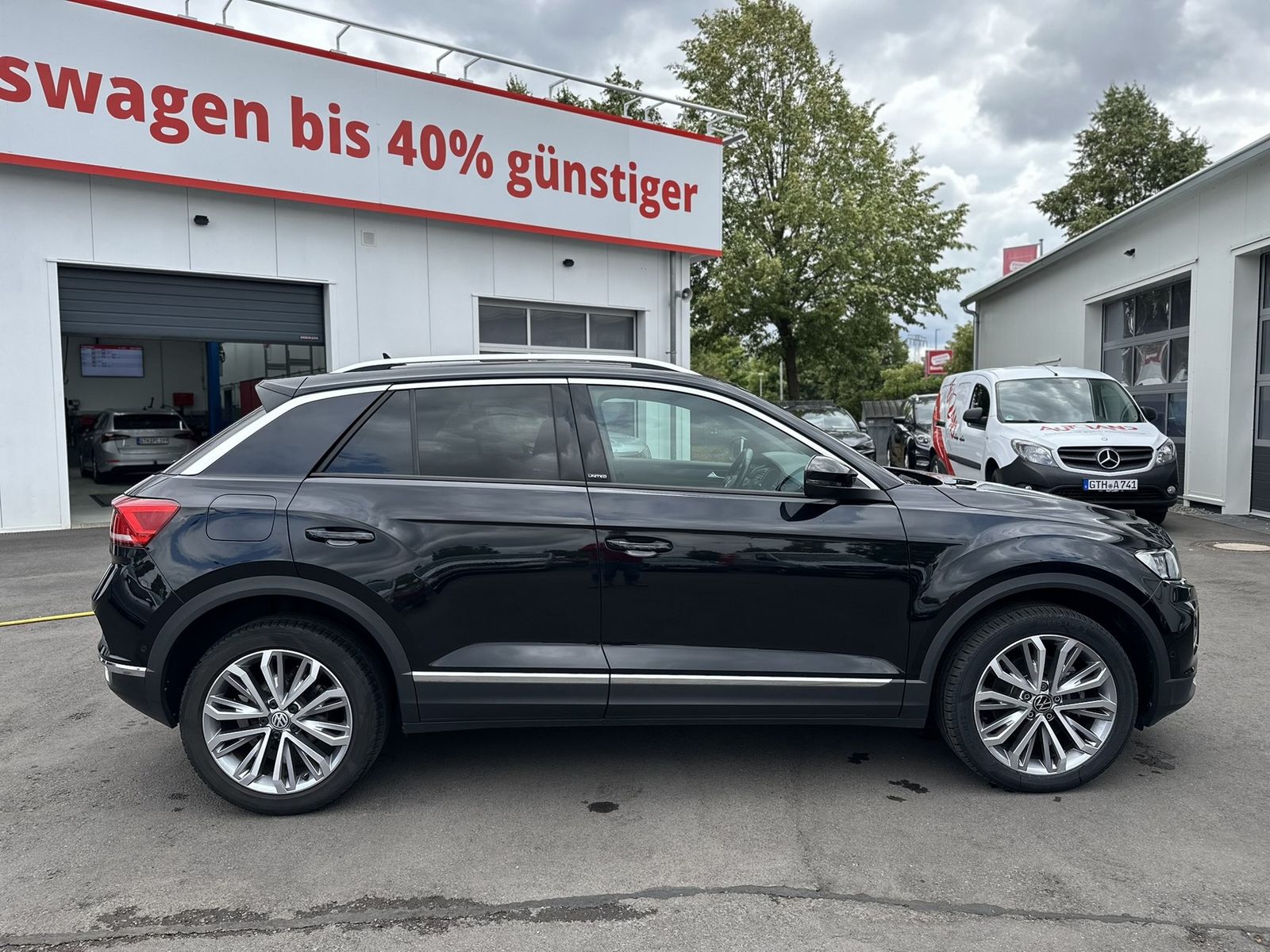 Volkswagen T-Roc 2.0 TDI United - Samsaru's Car Outlet