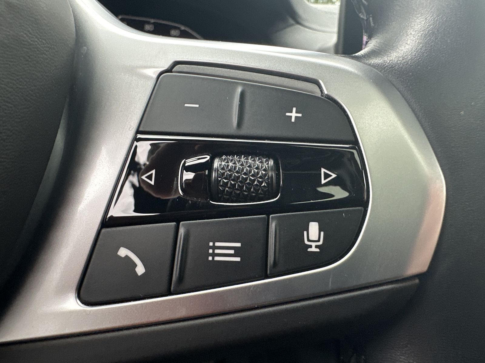 BMW iX3 Impressive NAV+LASER+ACC+KAMERA+PANO+HUD+AHK