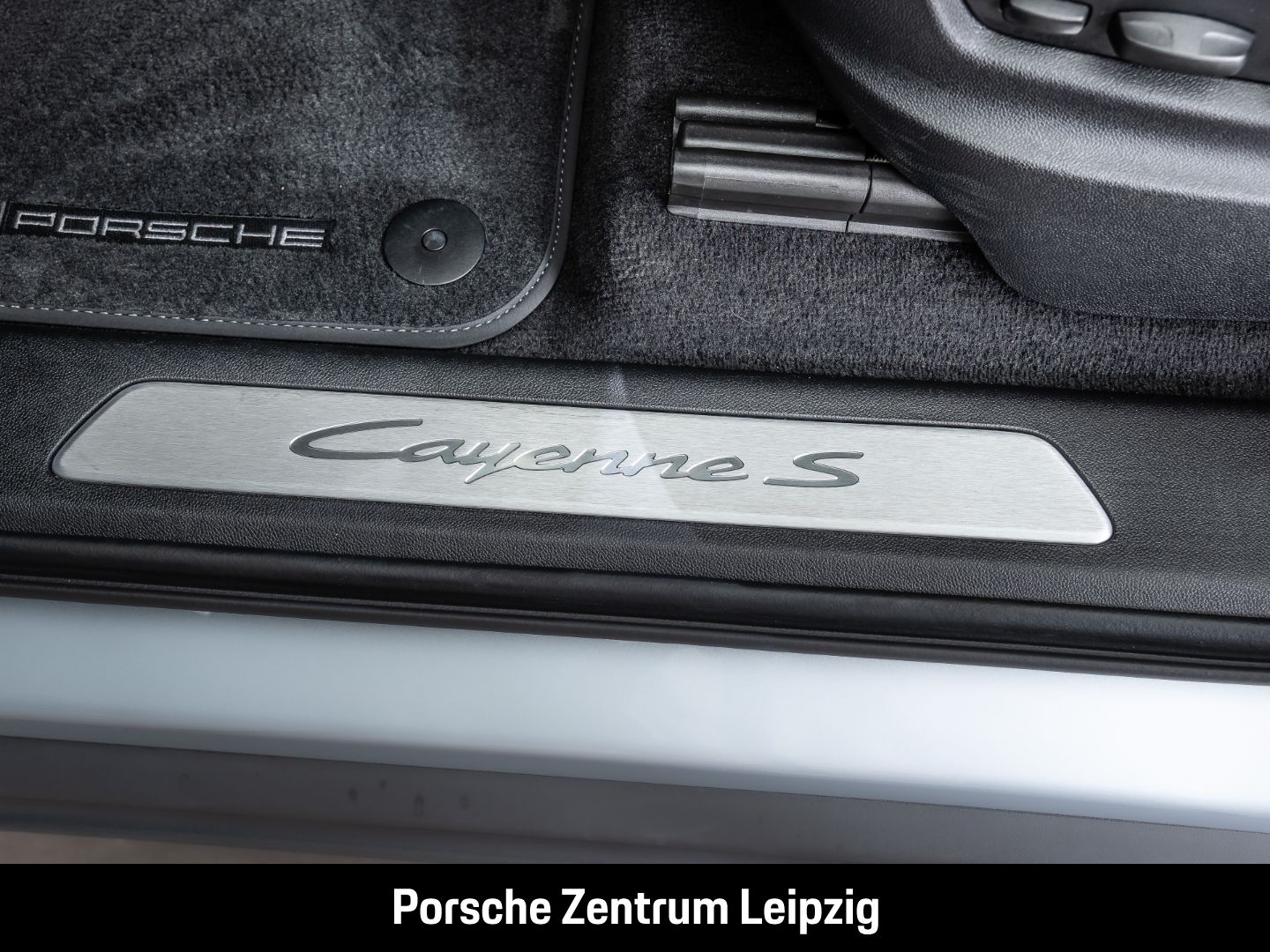 Porsche Cayenne S E-Hybrid Coupe HD-Matrix HeadUp Sporta