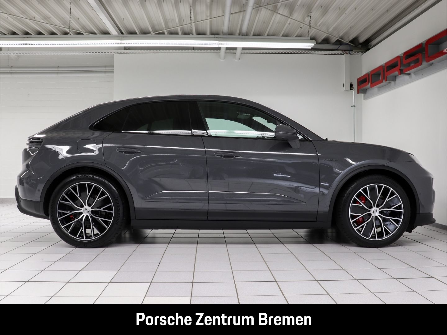 Porsche Macan 4S - Samsaru's Car Outlet
