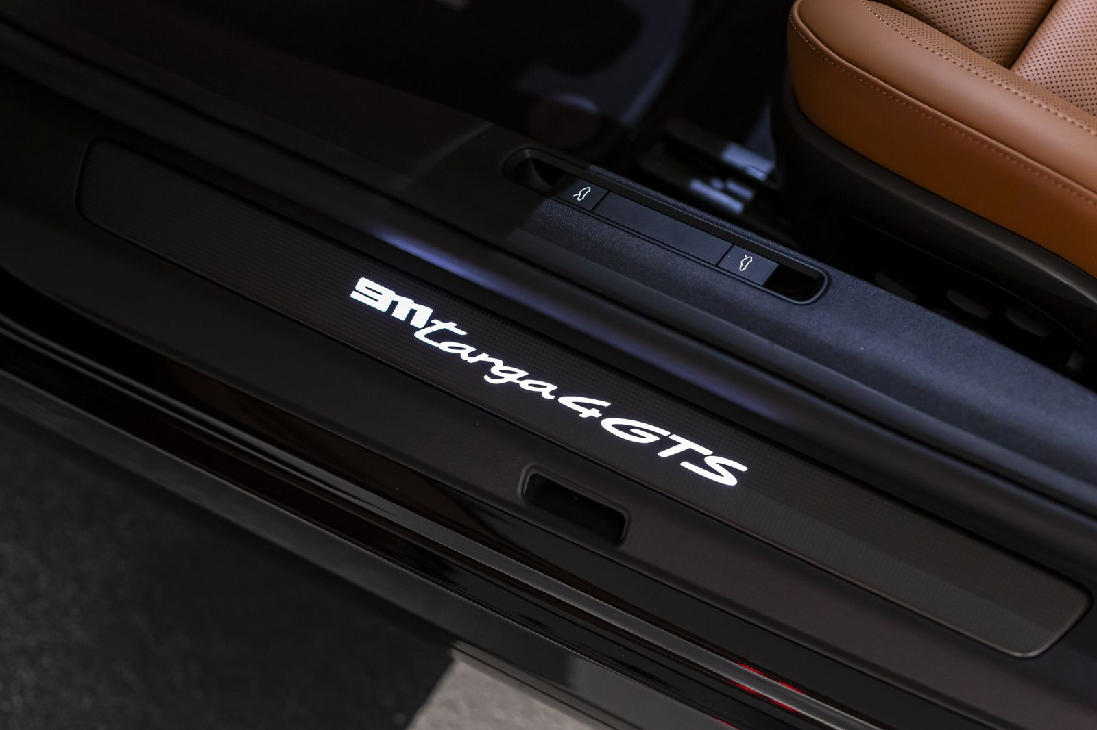 Porsche 911 Targa 4GTS - Samsaru's Car Outlet