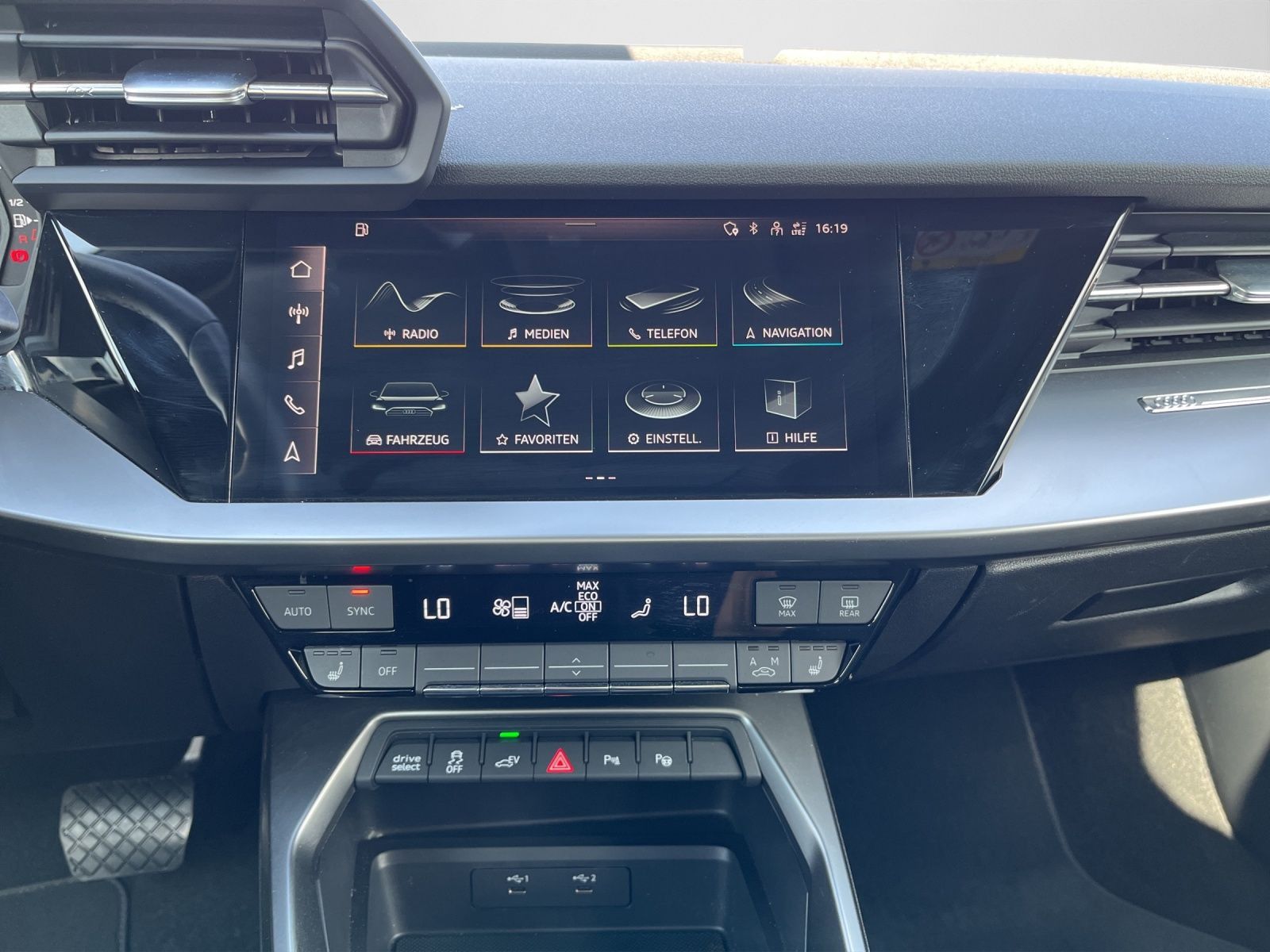 Audi A3 Sportback 40TFSI S-Tronic/LM/Assistenz-Paket/