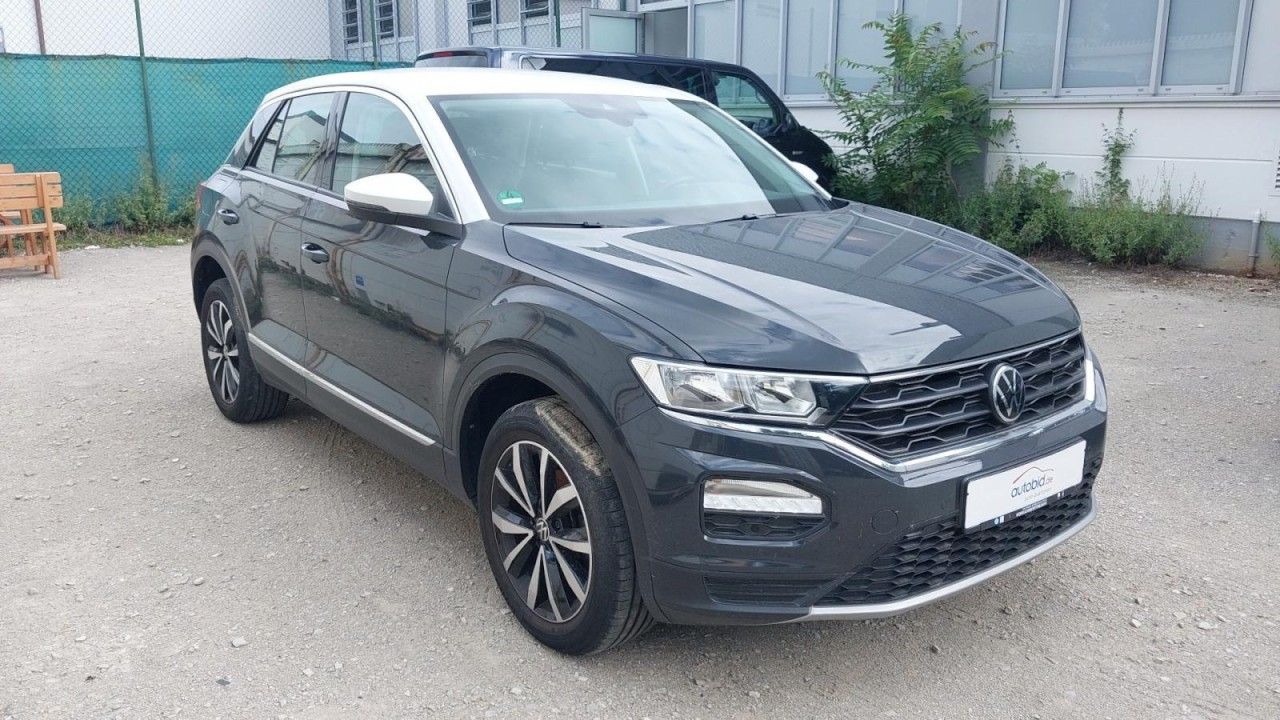 Volkswagen T-Roc 1.0TSI Style - Samsaru's Car Outlet