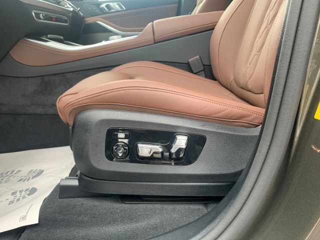 BMW X5 XDRIVE50E Sportpaket HUD Luftfederung AD Nive