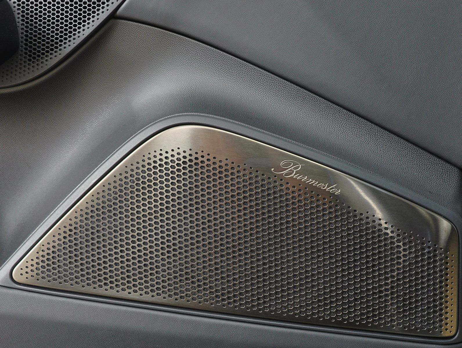 Porsche Macan Electric Turbo