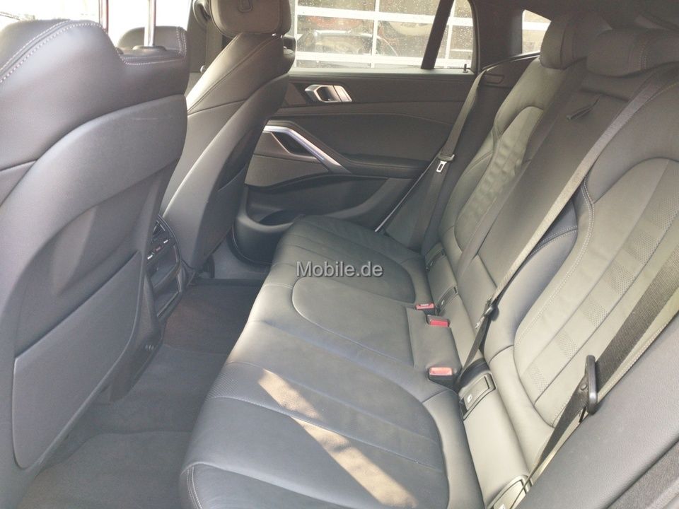 BMW X6 xDrive40d M Sportpaket - Samsaru's Car Outlet