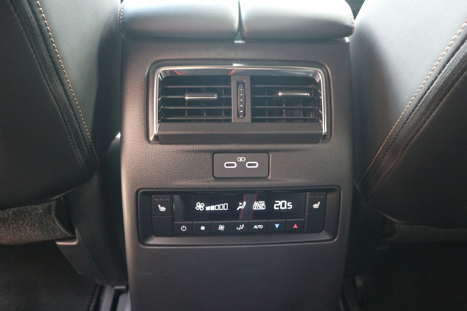 Mazda CX-80 2.5 e-SKYACTIV PHEV Homura Plus Auto AWD