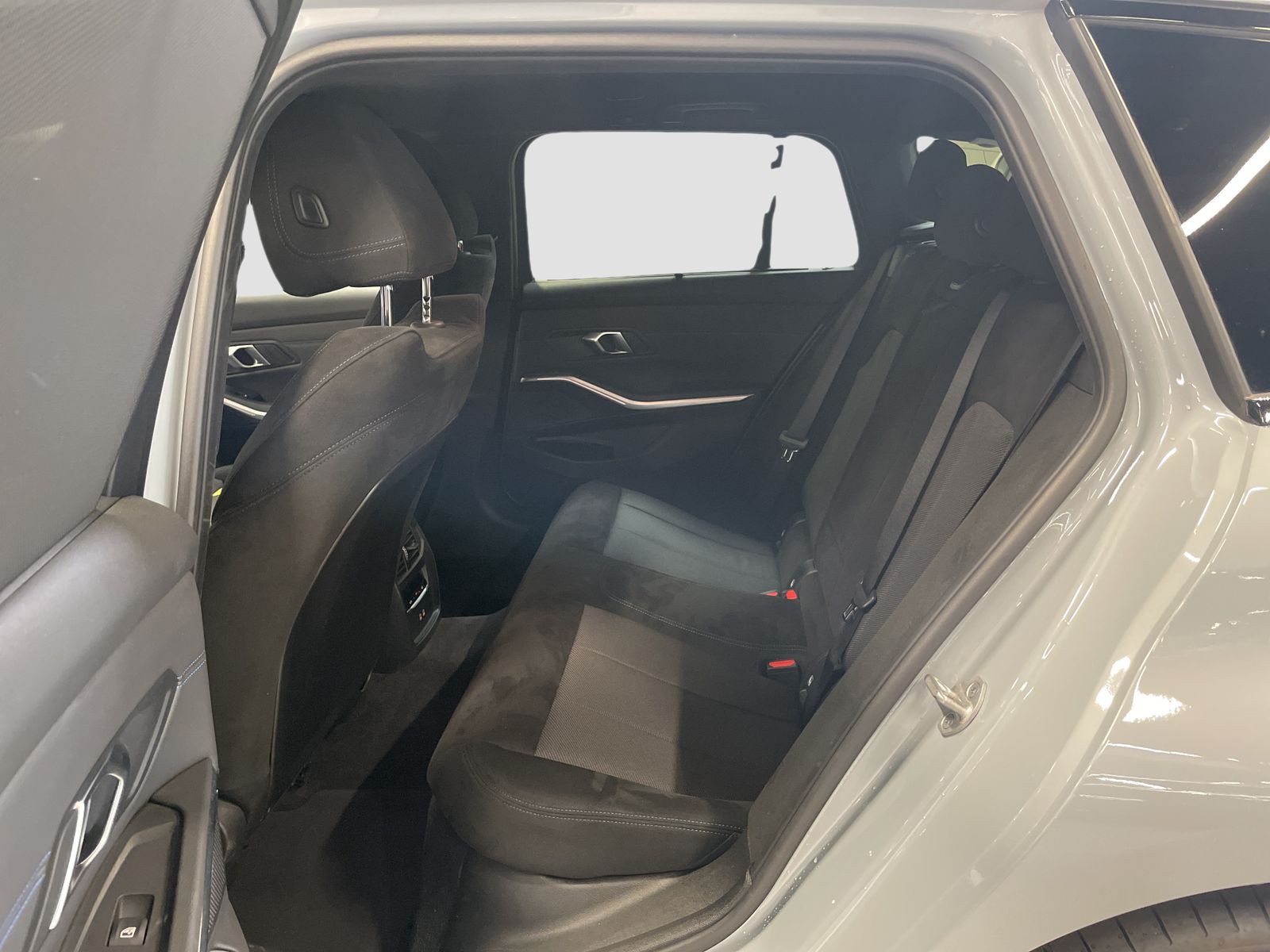 BMW 320d Touring M Sport AHK LiveCockpitProf Kamera