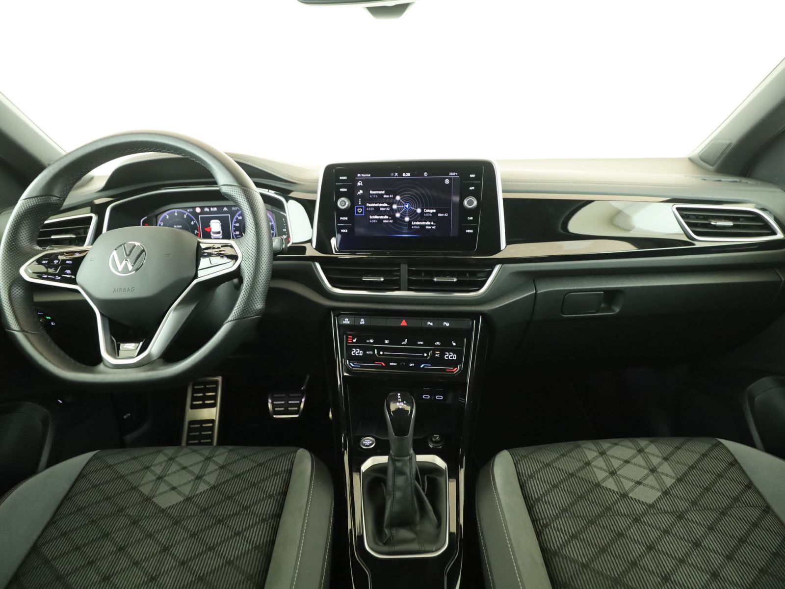 Volkswagen T-Roc 1.5 TSI R-Line - Samsaru's Car Outlet