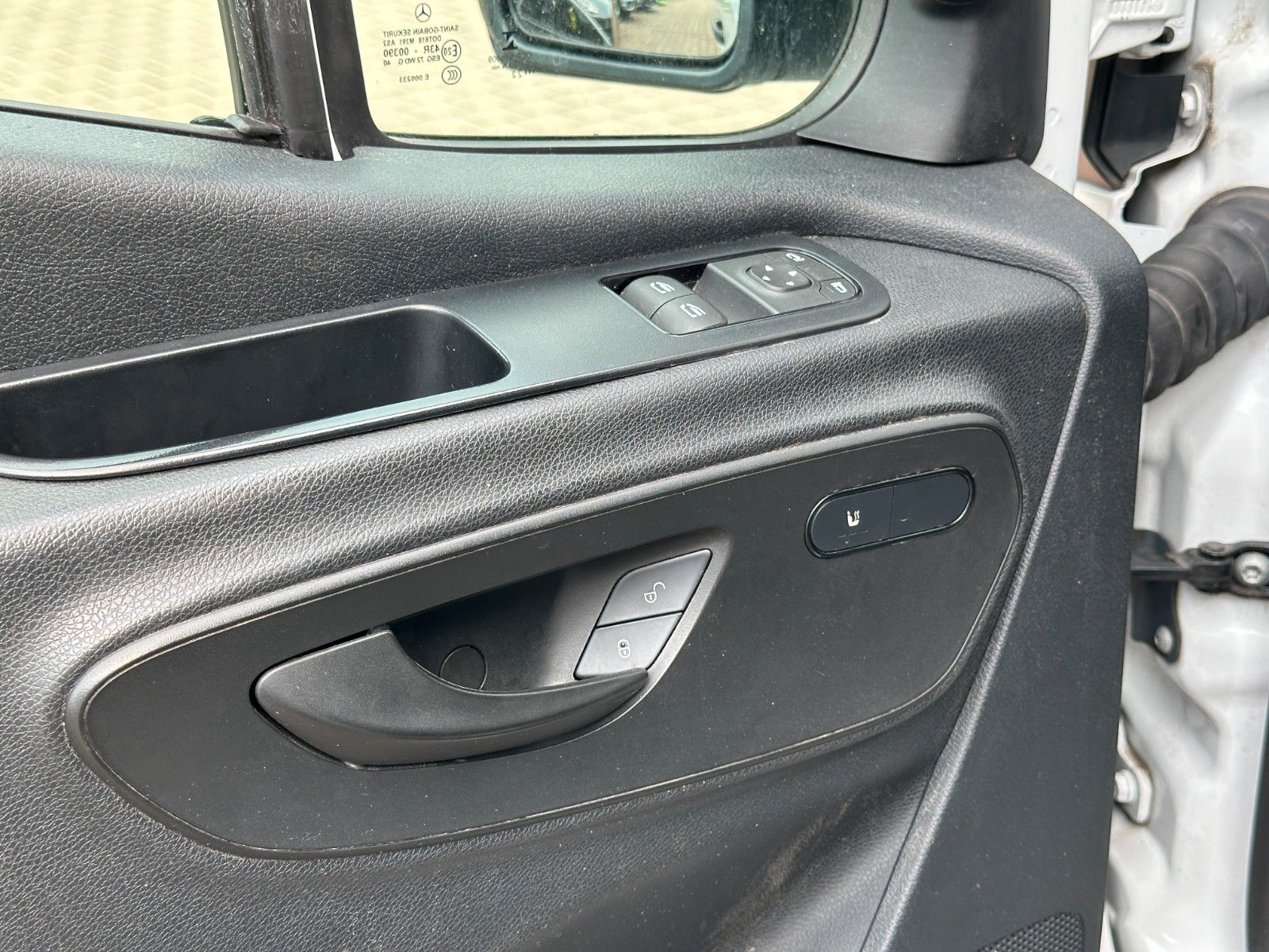 Mercedes-Benz eSprinter III - Samsaru's Car Outlet