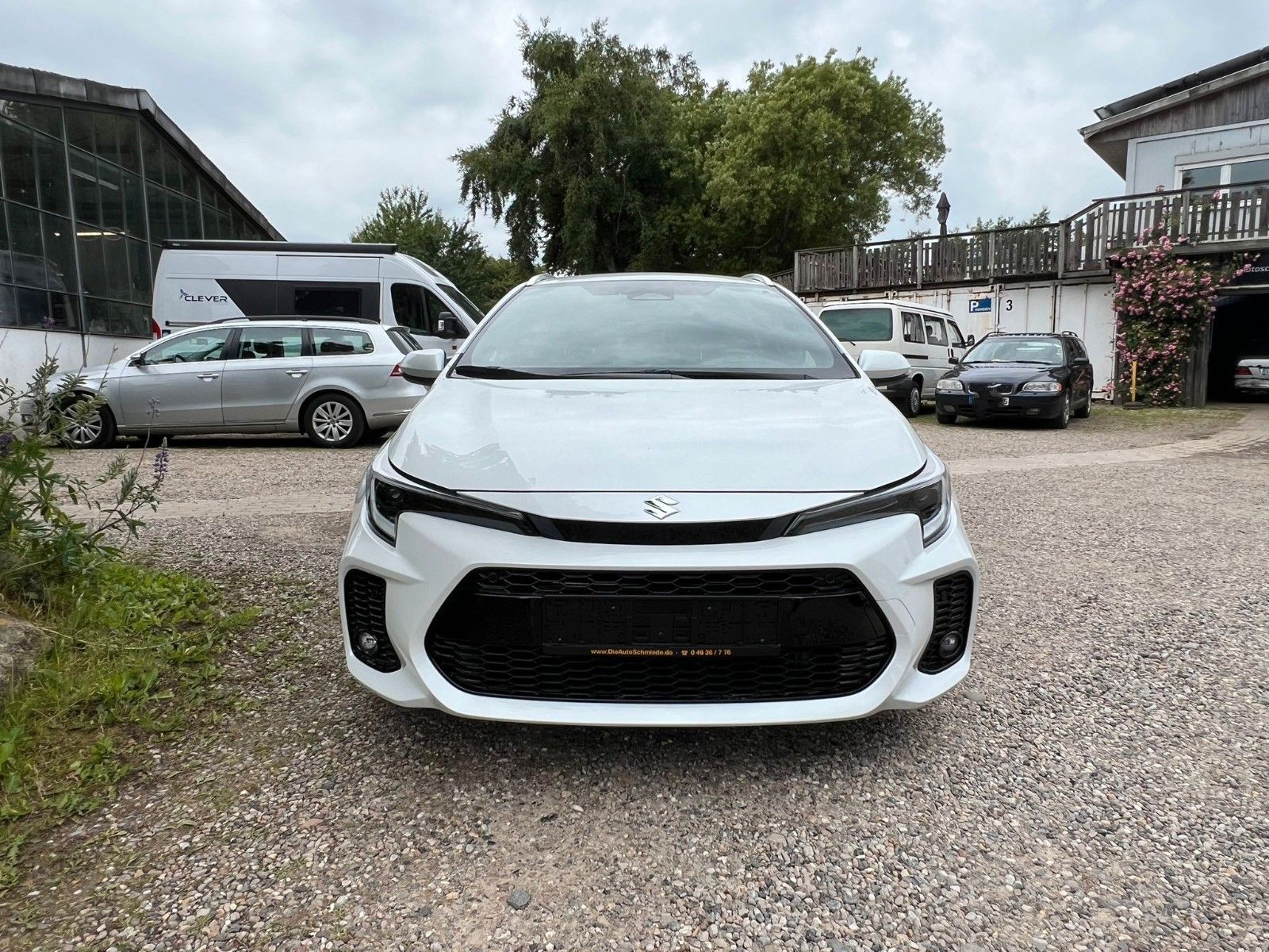 Toyota Corolla Touring - Samsaru's Car Outlet