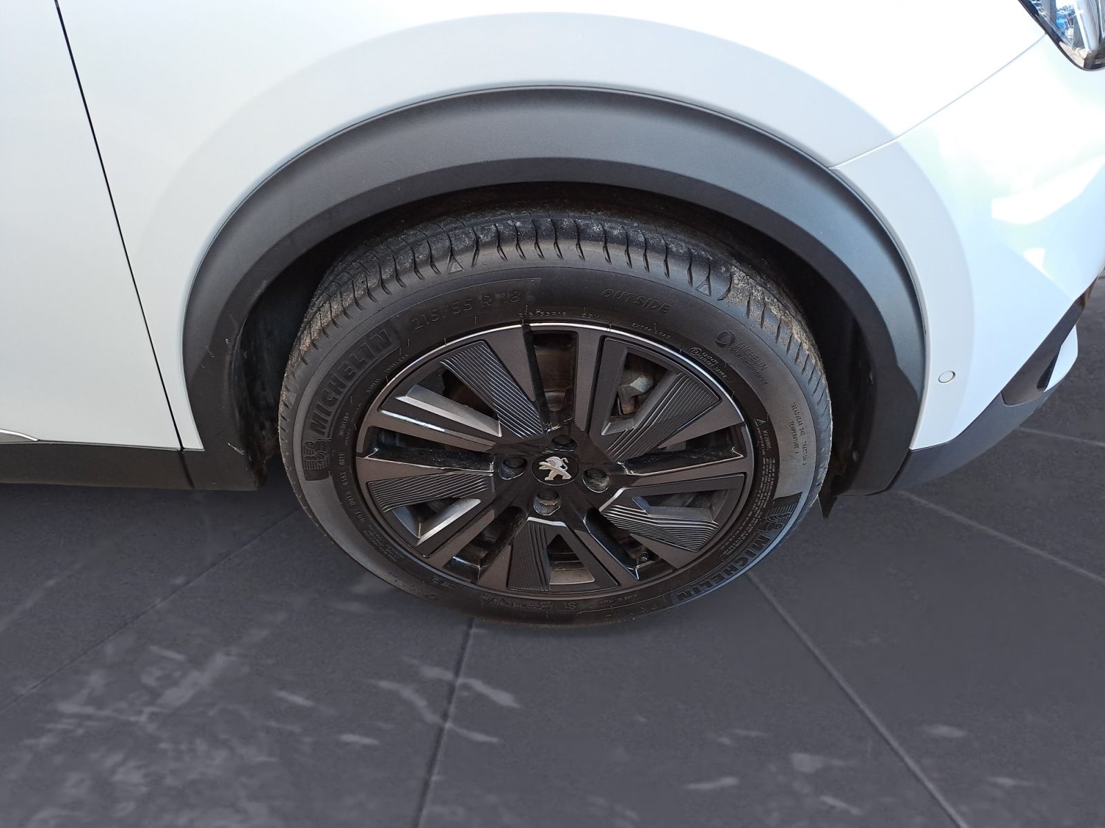 Peugeot e-2008 GT Pack - Samsaru's Car Outlet