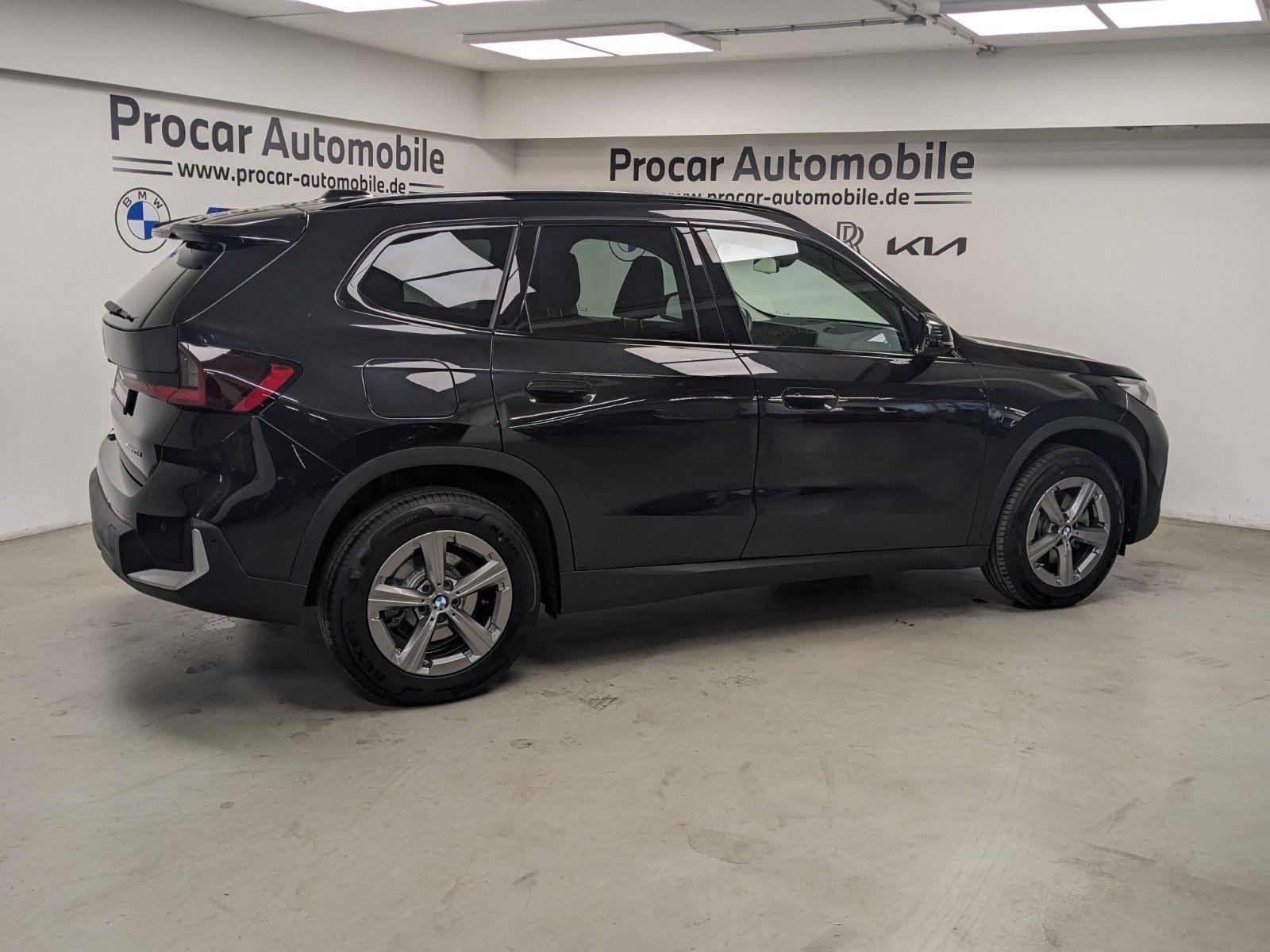 BMW X1 xDrive20d - Samsaru's Car Outlet