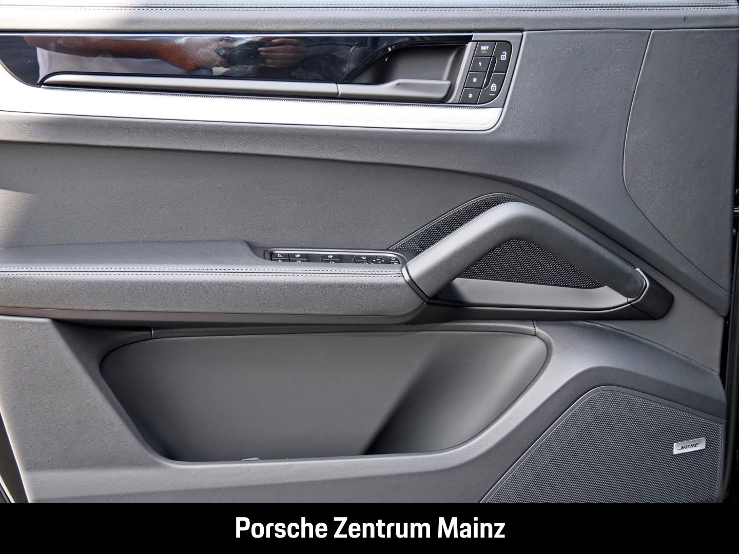 Porsche Cayenne S InnoDrive Head-Up Sportabgas BOSE