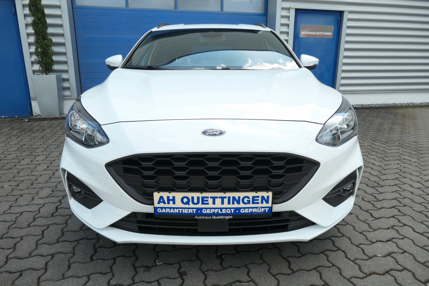 Ford Focus Turnier 1.5 ST-Line - Samsaru's Car Outlet