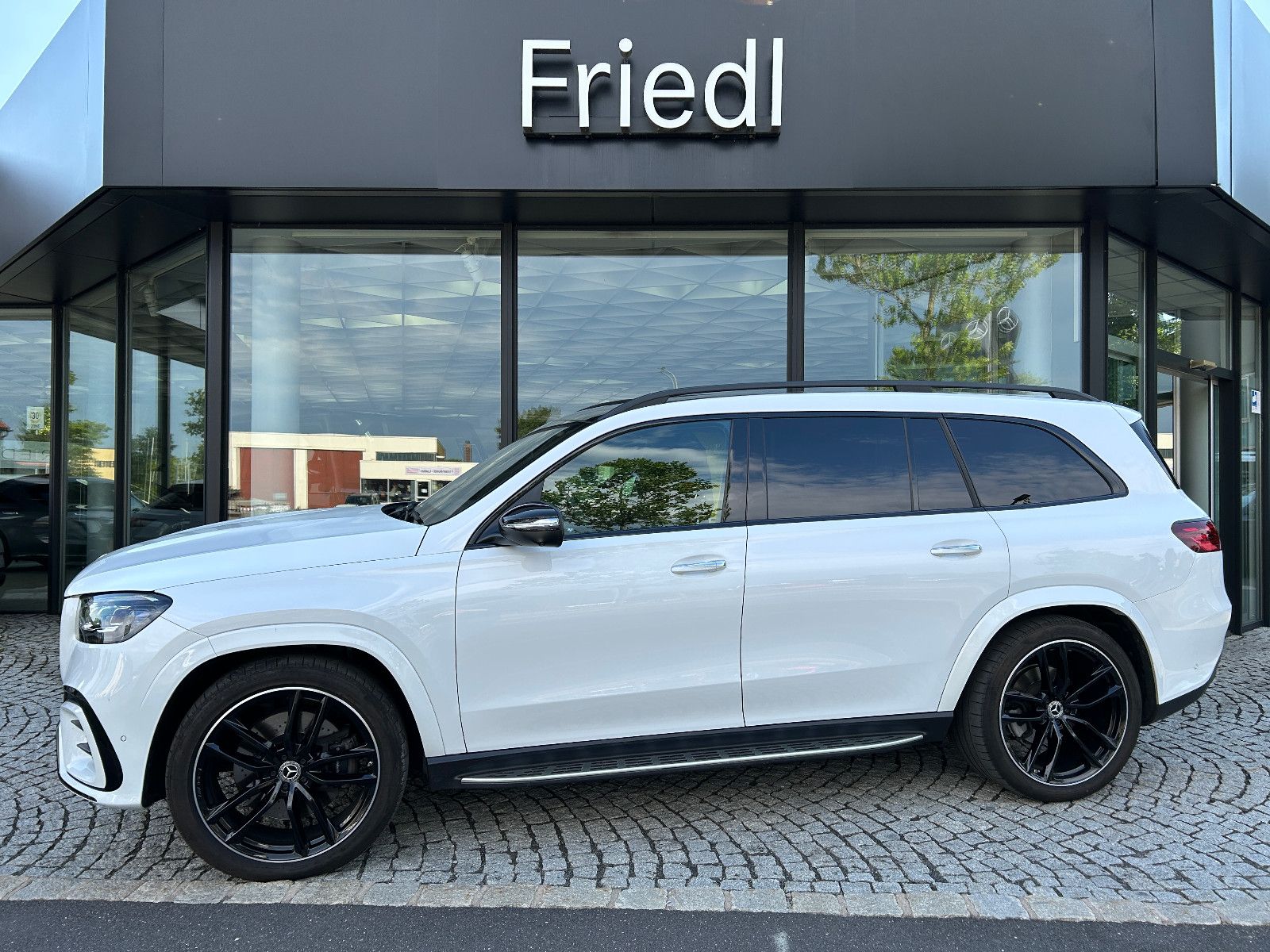 Mercedes-Benz GLS 450d 4M AMG - Samsaru's Car Outlet