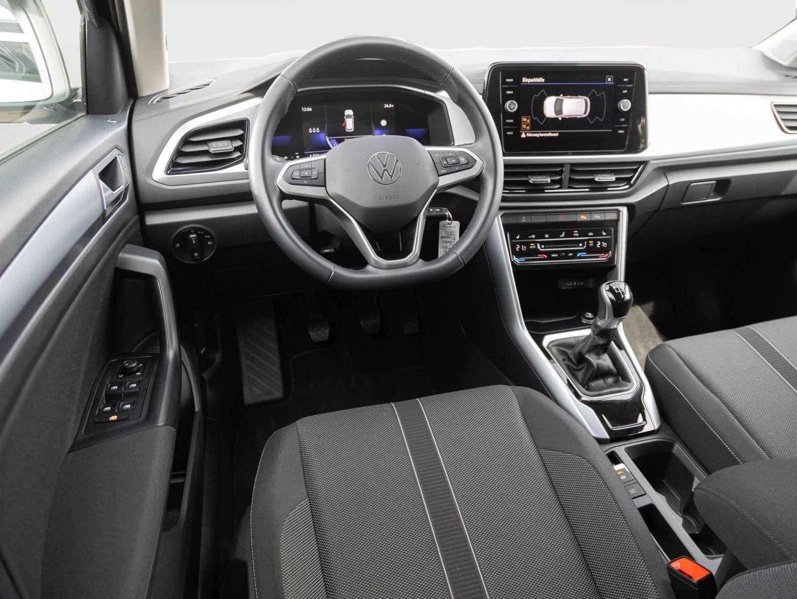 Volkswagen T-Roc 1.0TSI Life - Samsaru's Car Outlet