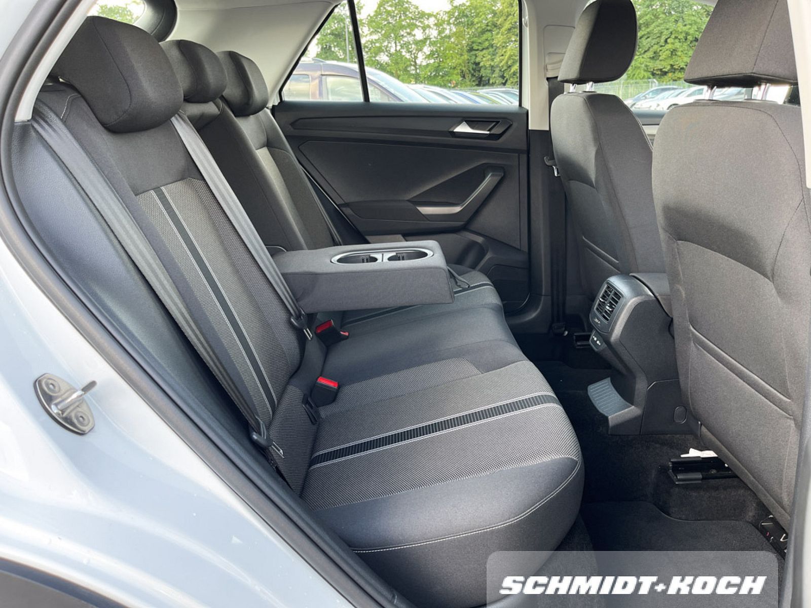 Volkswagen T-Roc 1.0 TSI Style - Samsaru's Car Outlet